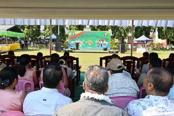 ကချင်ပြည်နယ်ဝန်ကြီးချုပ် ၁၃၈၆ ခုနှစ်၊ မြန်မာ့ရိုးရာယဉ်ကျေးမှုမဟာသင်္ကြန်ပွဲတော်အား ကြိုဆိုသောအားဖြင့် ရိုးရာအစဉ်အလာနှင့်အညီ အေးချမ်းစွာကျင်းပပြုလုပ်၊ ဧရာဝတီမြစ်ကြောင်းရှင်းလင်းရေးနှင့် ကျောက်စီမြေထိန်းနံရံတည်ဆောက်နေမှုများအား ကြည့်ရှုစစ်ဆေး