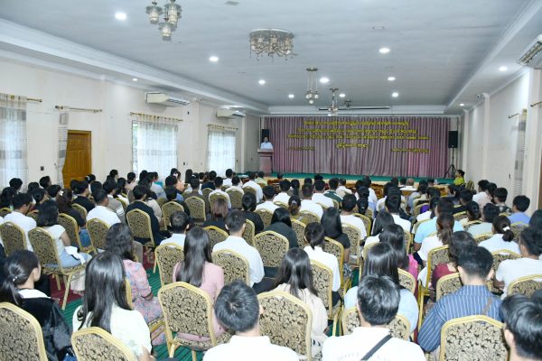 ကချင်ပြည်နယ်ဝန်ကြီးချုပ် ဟိုတယ်ဆိုင်ရာ အခြေခံဝန်ဆောင်မှုသင်တန်းများနှင့် အာဆီယံအသိအမှတ်ပြု နိုင်ငံအဆင့် သင်ကြားရေးဆရာဖြစ်သင်တန်း (ASEAN National Trainer) နှင့် ၂၀၂၅ ခုနှစ်၊ ပြည်နယ်ဝန်ကြီးချုပ်ဖလား ဖိတ်ခေါ်လက်ဝှေ့ပြိုင်ပွဲတို့အား ဖွင့်လှစ်ပေး၊ GRACE ကလေးသူငယ်ပြုစုပျိုးထောင်ရေး မိဘမဲ့ကလေးဂေဟာသို့ အခြေခံစားသောက်ကုန်များ သွားရောက်ထောက်ပံ့ပေးအပ်